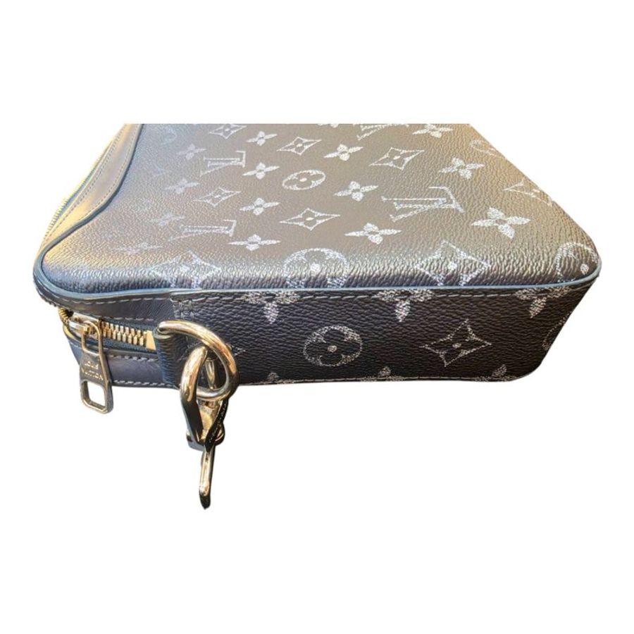 【美收精品】LV TRIO 海軍藍老花經典斜背郵差包 5-708-4