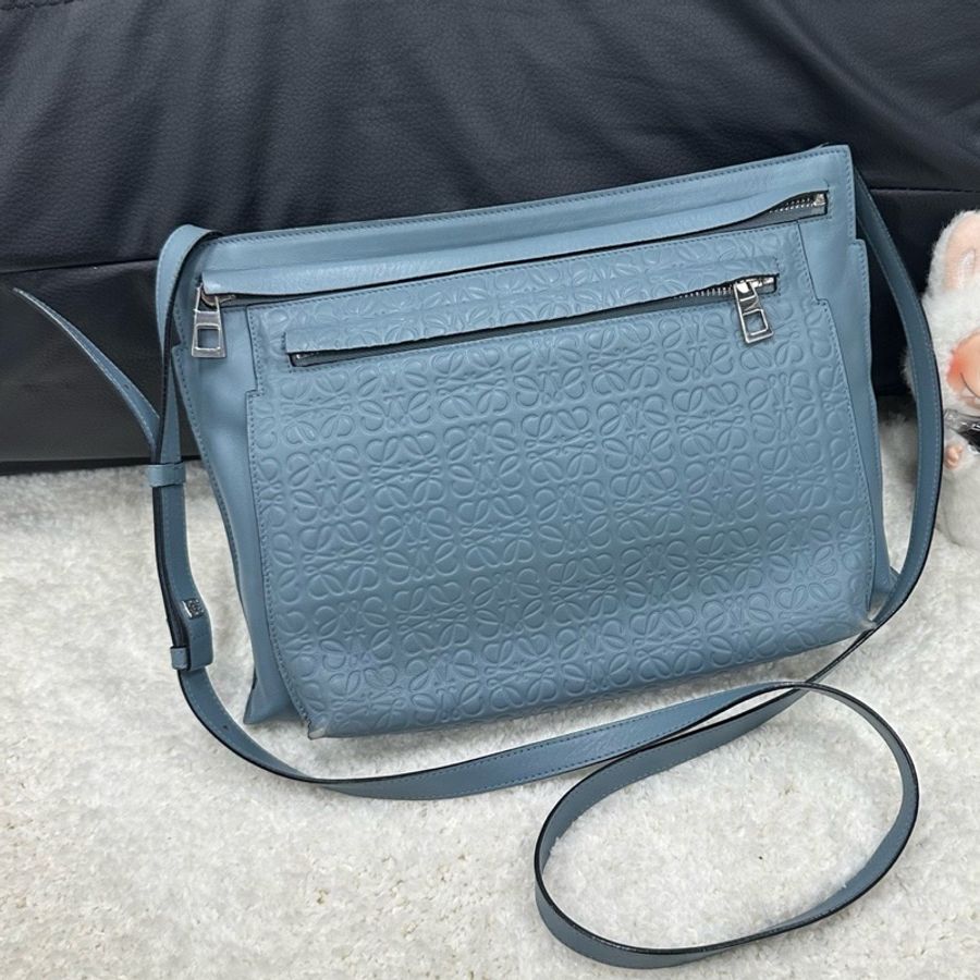 Loewe 羅意威 藍色單肩斜挎包 男女同款-0