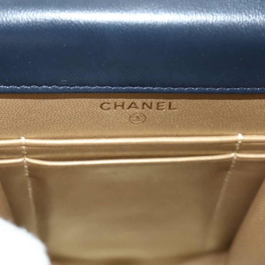 【日本直送】香奈兒 (CHANEL) 絎縫鏈條肩背包，皮革材質，海軍藍金色雙C標誌，正品編號 188933SAM-18
