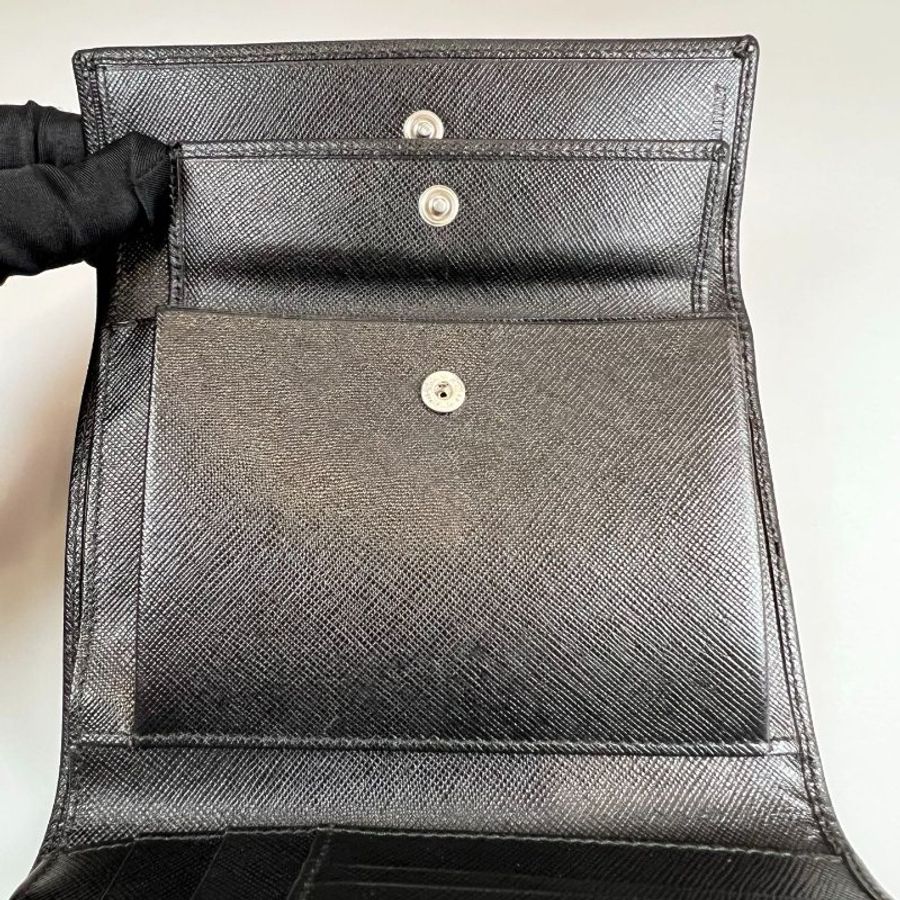 PRADA 黑防刮三折中夾-8