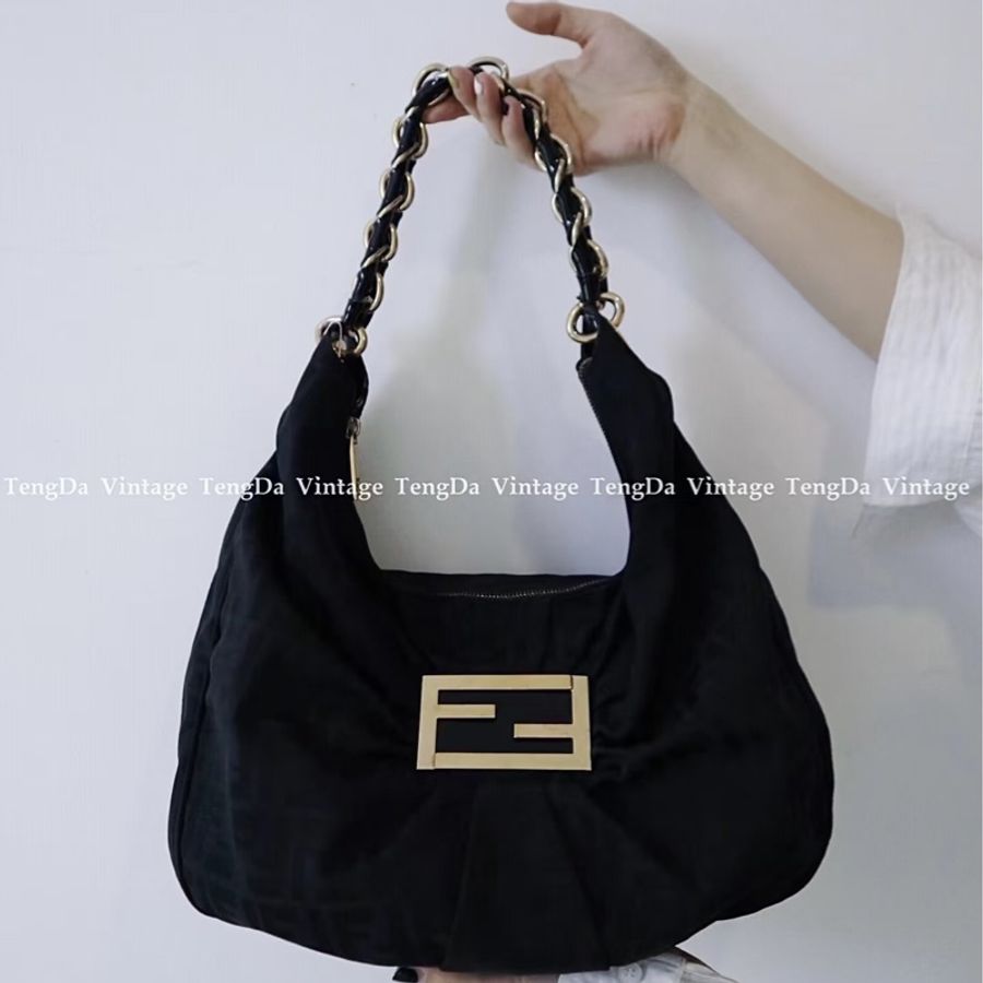Fendi • 經典黑色老花暗紋金釦鏈條包-2