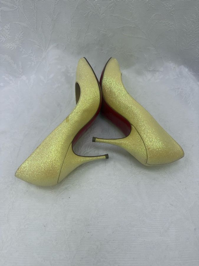 Christian Louboutin Heels EU 37.5-6