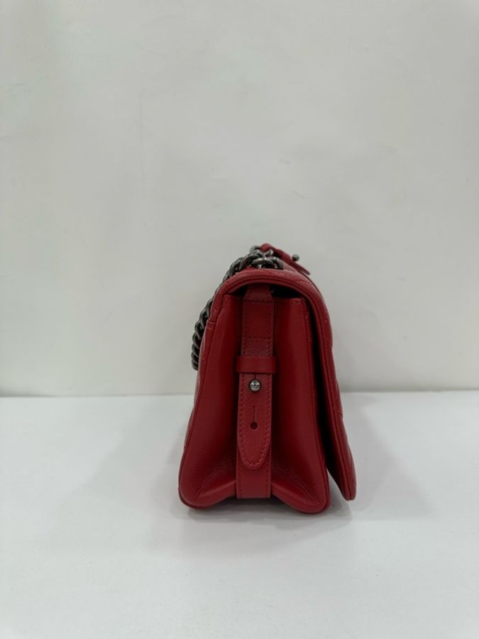 Chanel香奈兒CF復古銀扣 季節款紅色，主扣精緻好看，底長26cm 鐳射21開-2