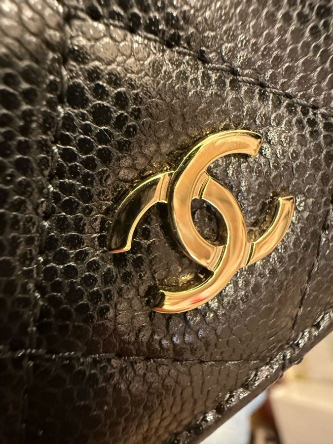 Chanel 經典荔枝皮 拉鍊對開短夾-2