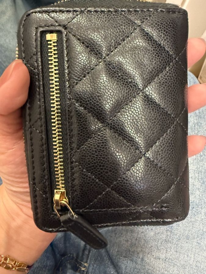 Chanel 經典荔枝皮 拉鍊對開短夾-5
