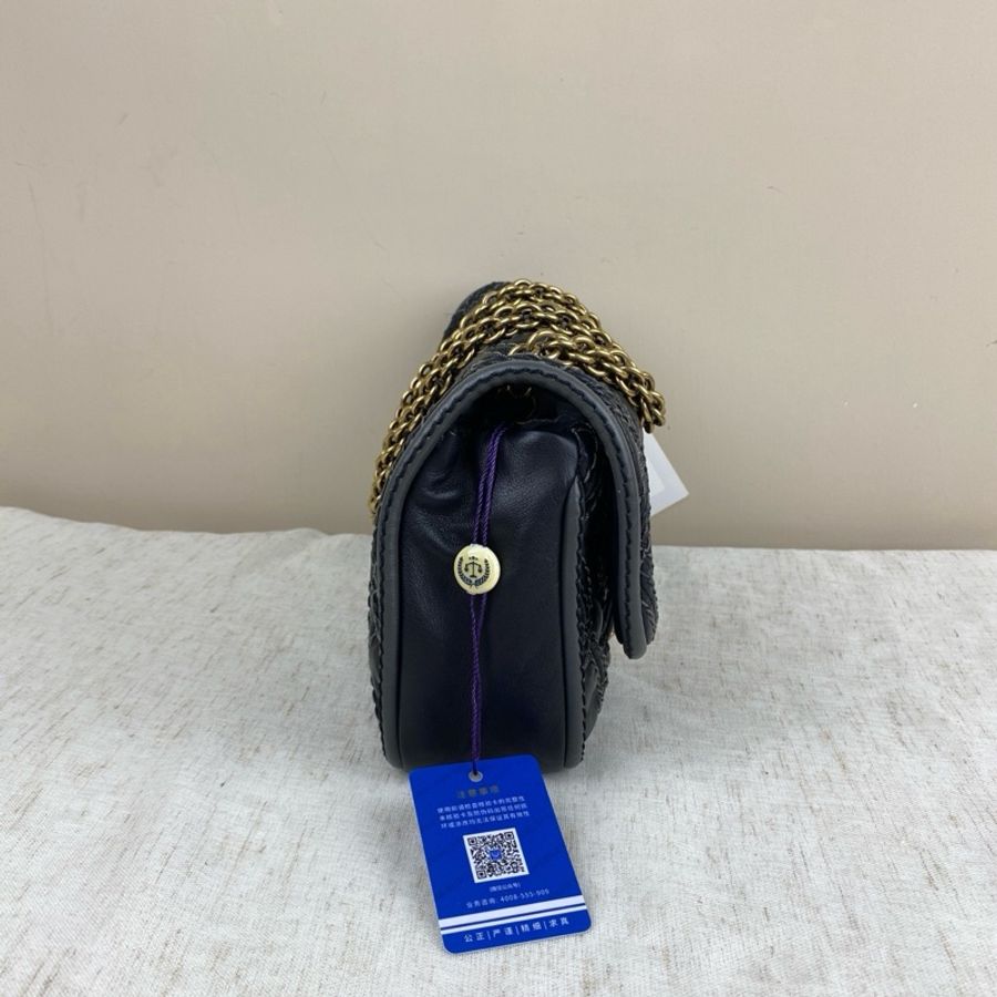 Chanel • 經典黑金外縫線牛皮Cf 鏈條包 🈶保卡-4