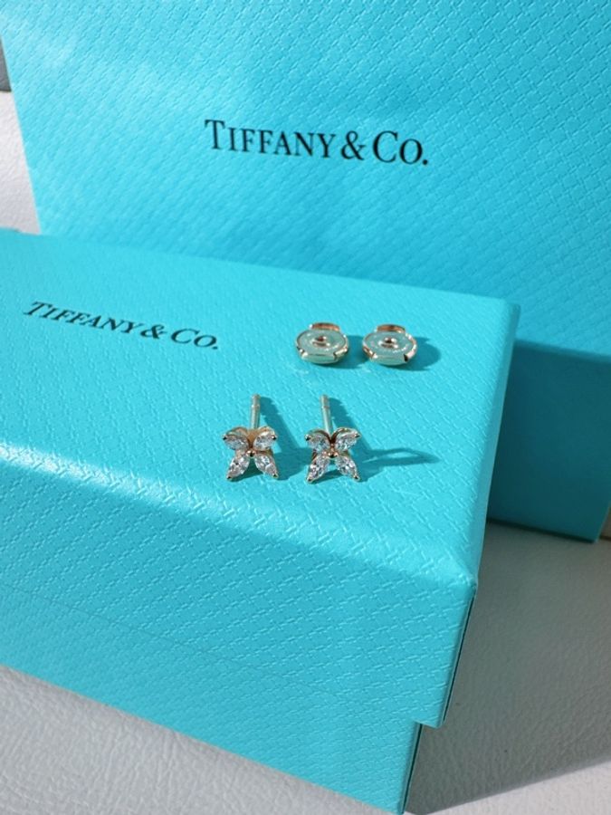 Tiffany蒂芙尼 Victoria系列 18K玫瑰金四葉草鑽石耳釘-4