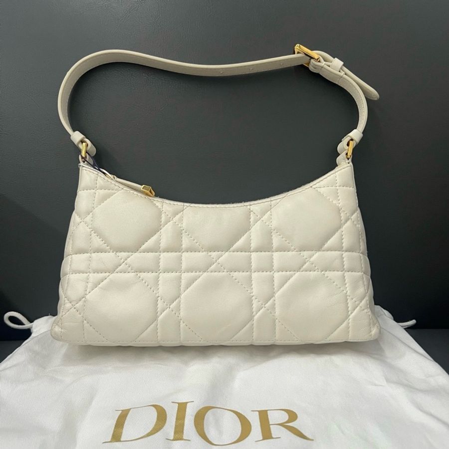 迪奧Dior miss caro腋下包單肩包 白色 金扣-1
