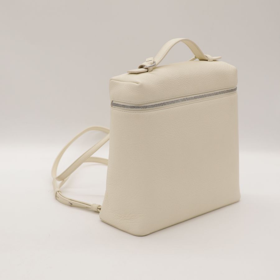 Loro Piana Extra Pocket L23.5 奶昔白 牛皮 雙肩包-1