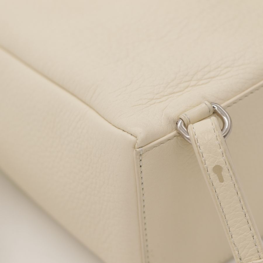 Loro Piana Extra Pocket L23.5 奶昔白 牛皮 雙肩包-9