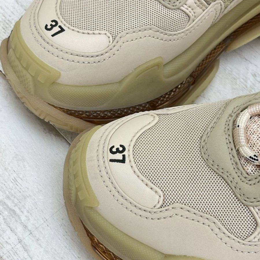 BALENCIAGA TRIPLE S老爹鞋-3