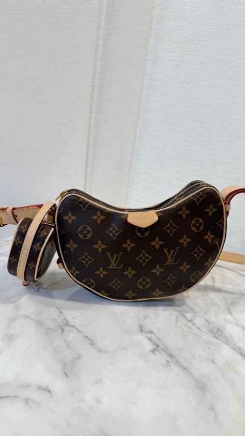 LV 原花金釦Croissant MM豌豆子母斜背包M46828-0