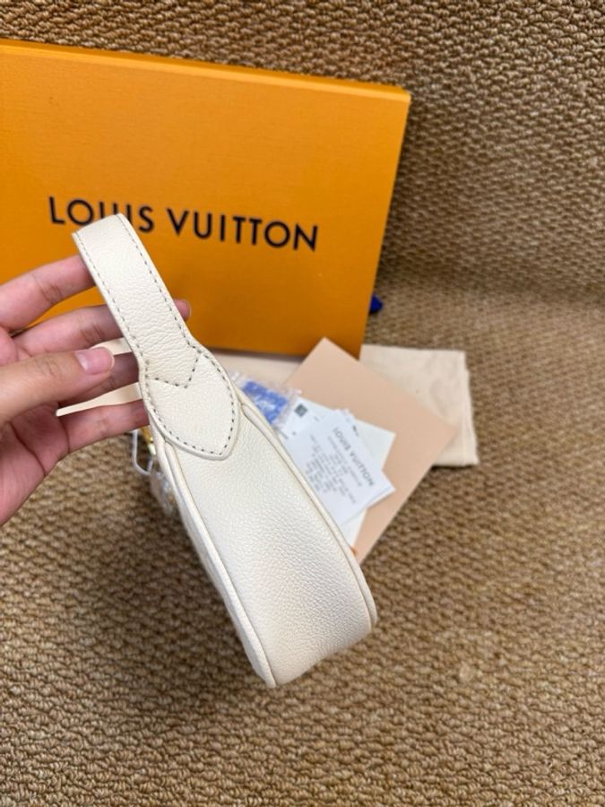LV路易威登 moon Mini夏日限定 月亮包手提單肩包-4