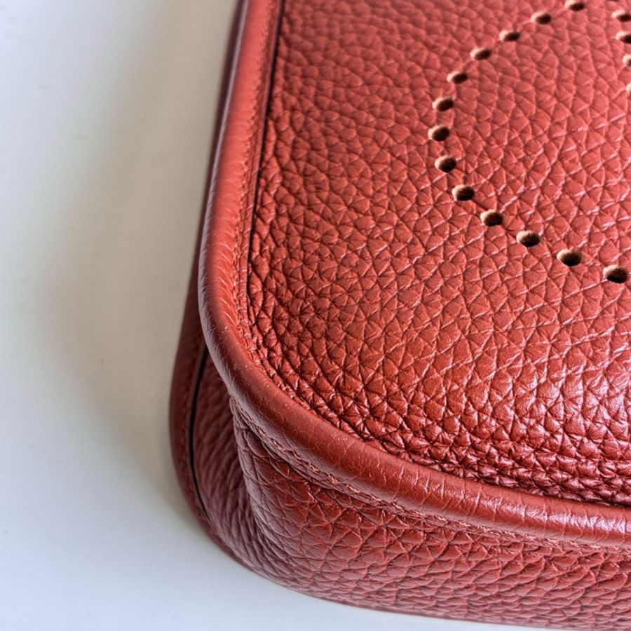 Hermes/愛馬仕 mini 伊芙琳evelyne 紅棕色金扣U刻 98新-4