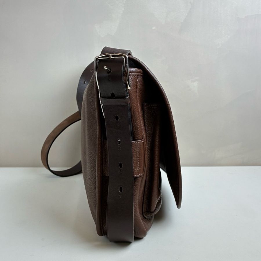 愛馬仕 Hermes Barda系列棕色郵差包，框Q刻，荔枝紋牛皮，尺寸33x26.5-3