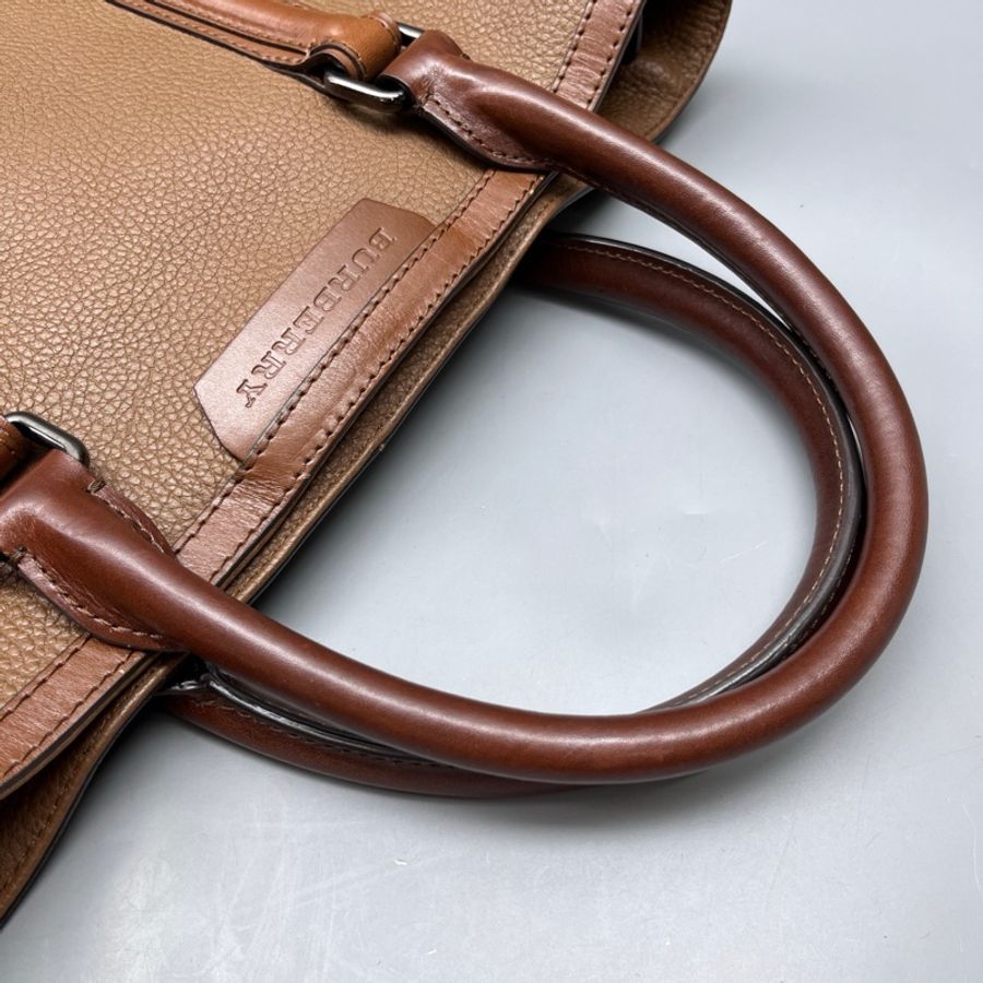 Burberry 棕色荔枝紋托特包-5
