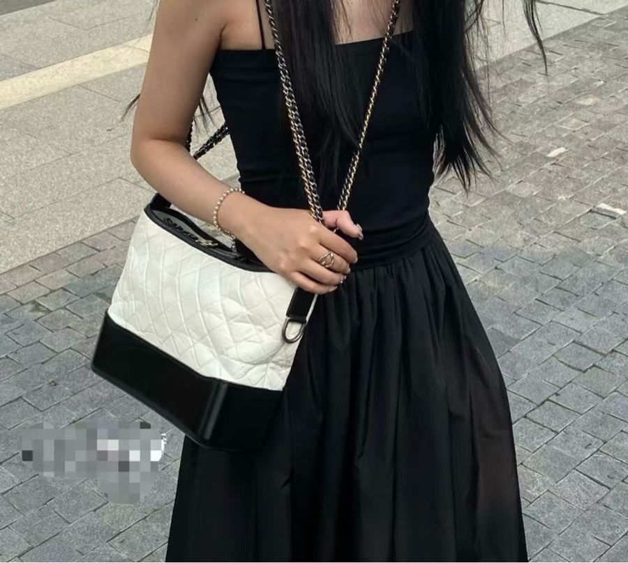 Chanel香奈兒 黑白熊貓流浪中號 26開-0