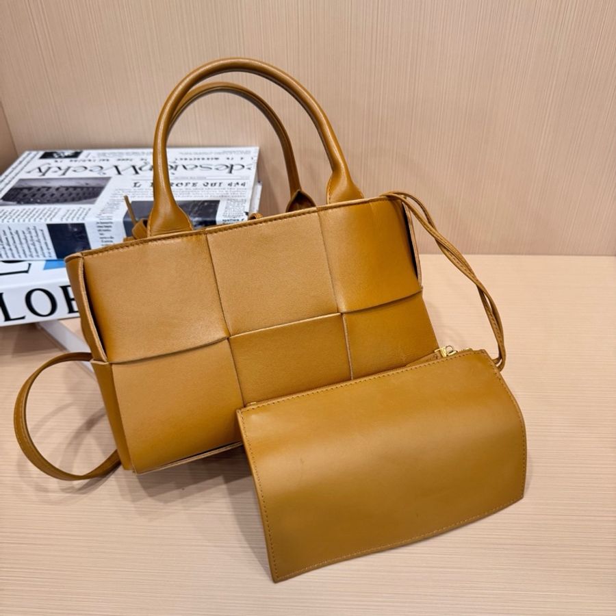Bottega Veneta葆蝶家 新款芯片Arco Tote 六格大編織全皮子母托特包 迷你26*16*9-0