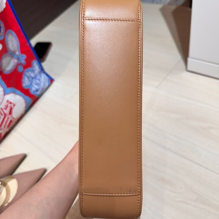 Saint Laurent Le 5 A 7 Mini Hobo 奶茶色皮革腋下包-2