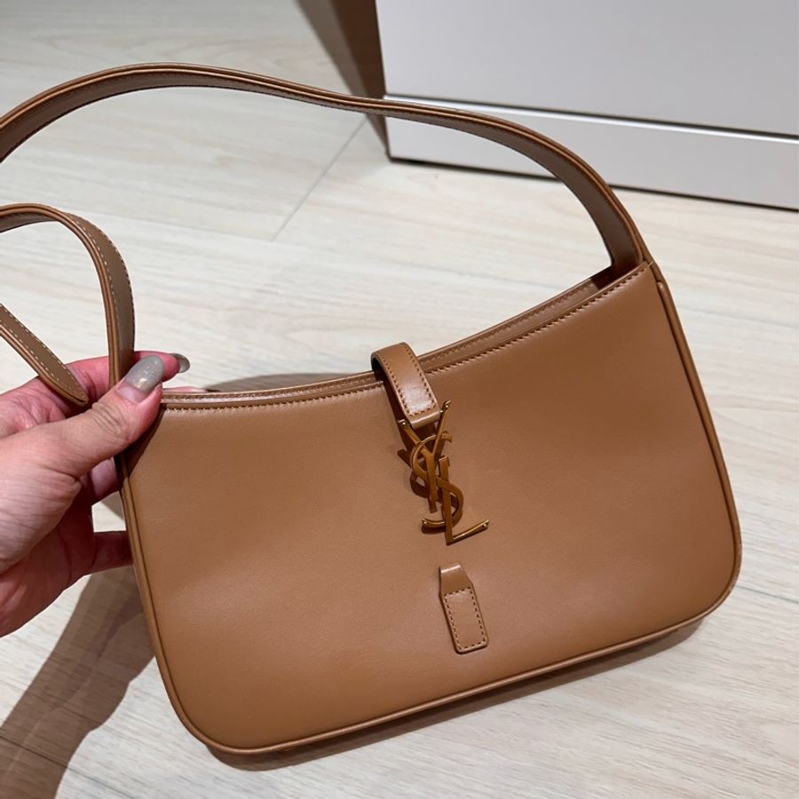 Saint Laurent Le 5 A 7 Mini Hobo 奶茶色皮革腋下包-6