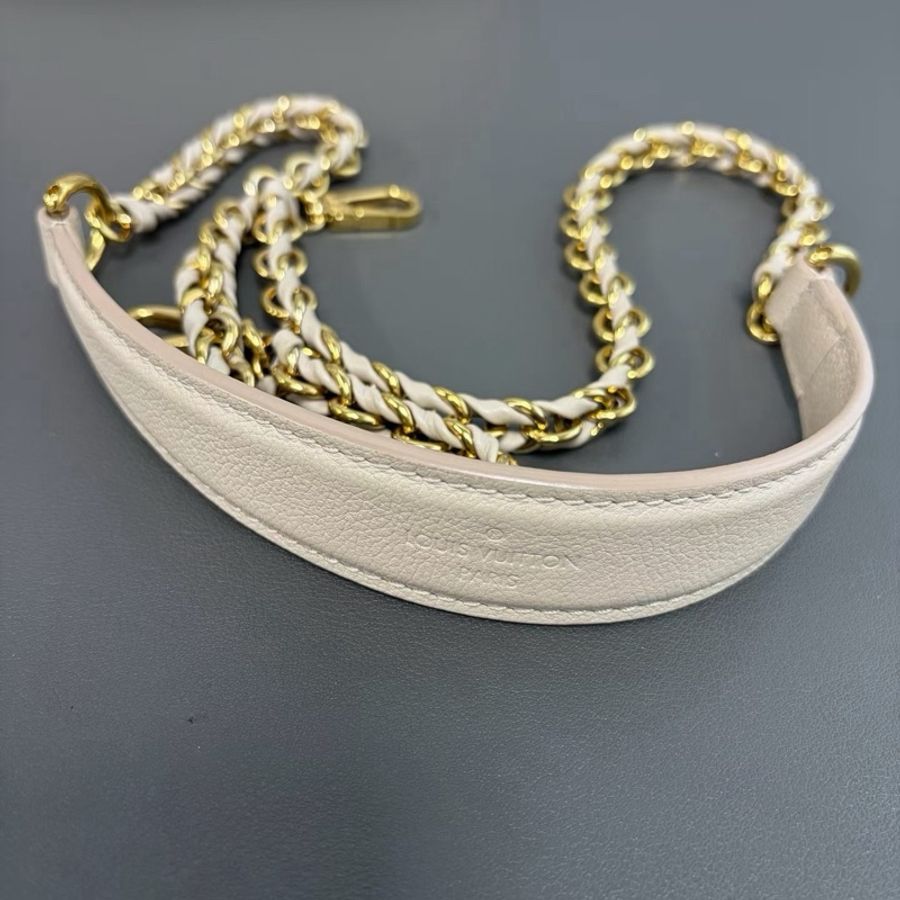 【威選精品】🤍 LV Lockme Ever Mini 淺奶茶荔枝牛皮手提／肩背／斜背包-12