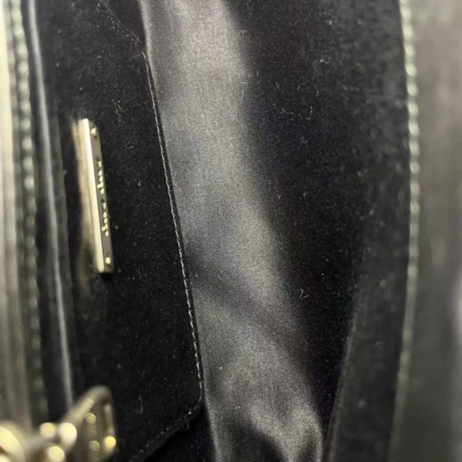 【威選精品】🖤 Miu Miu 黑色 Matelassé 羊皮皺摺鏈條肩背包-10