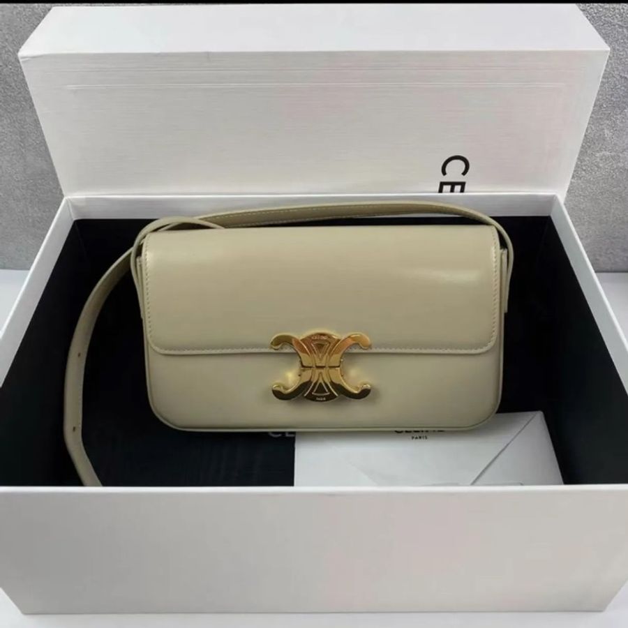 【威選精品】🤍 CELINE Triomphe 淡黃色亮面牛皮腋下包-6