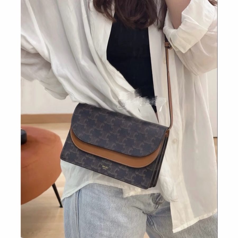 Celine 經典老花 信封包 woc-0