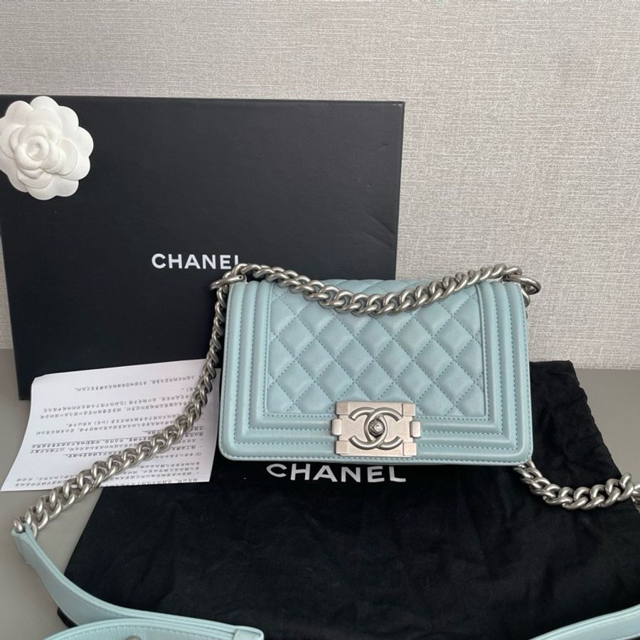 💎Chanel香奈兒｜Leboy 小號鏈條包 寶寶藍羊皮銀扣｜98新芯片款-1
