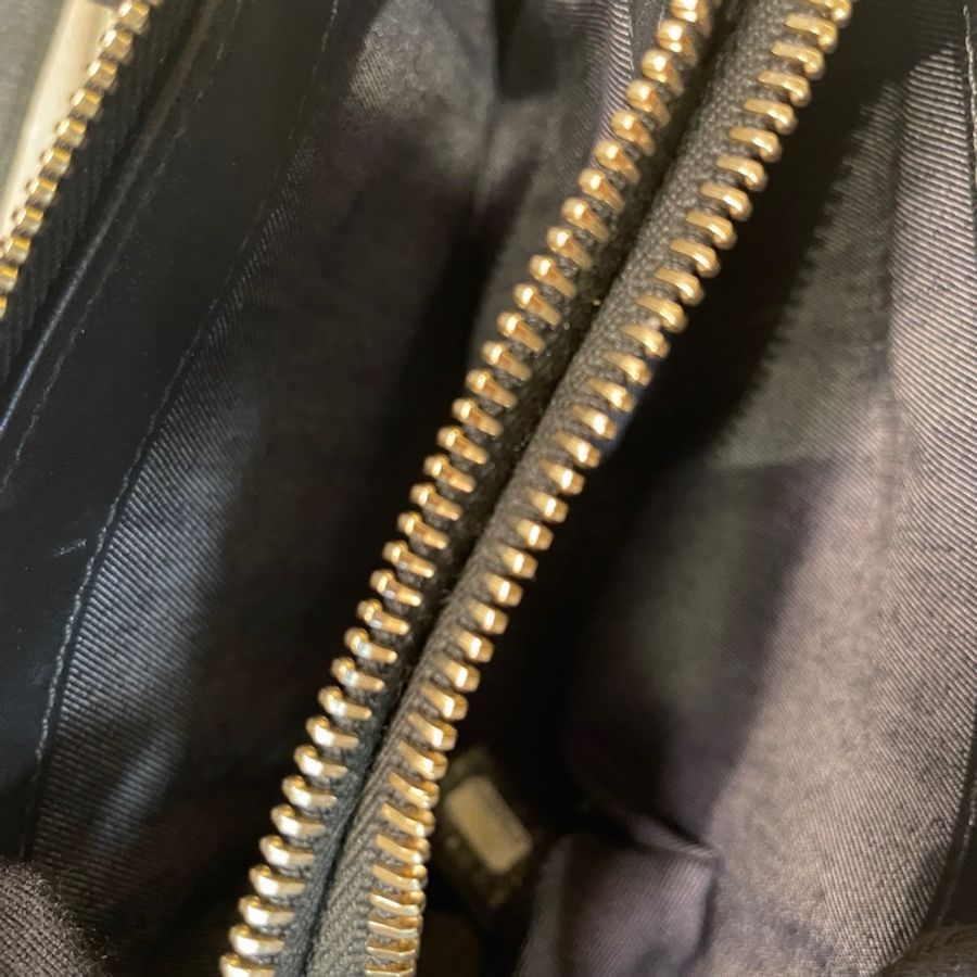 Chanel • 經典黑金大Logo羊皮腰包 🈶保卡-7