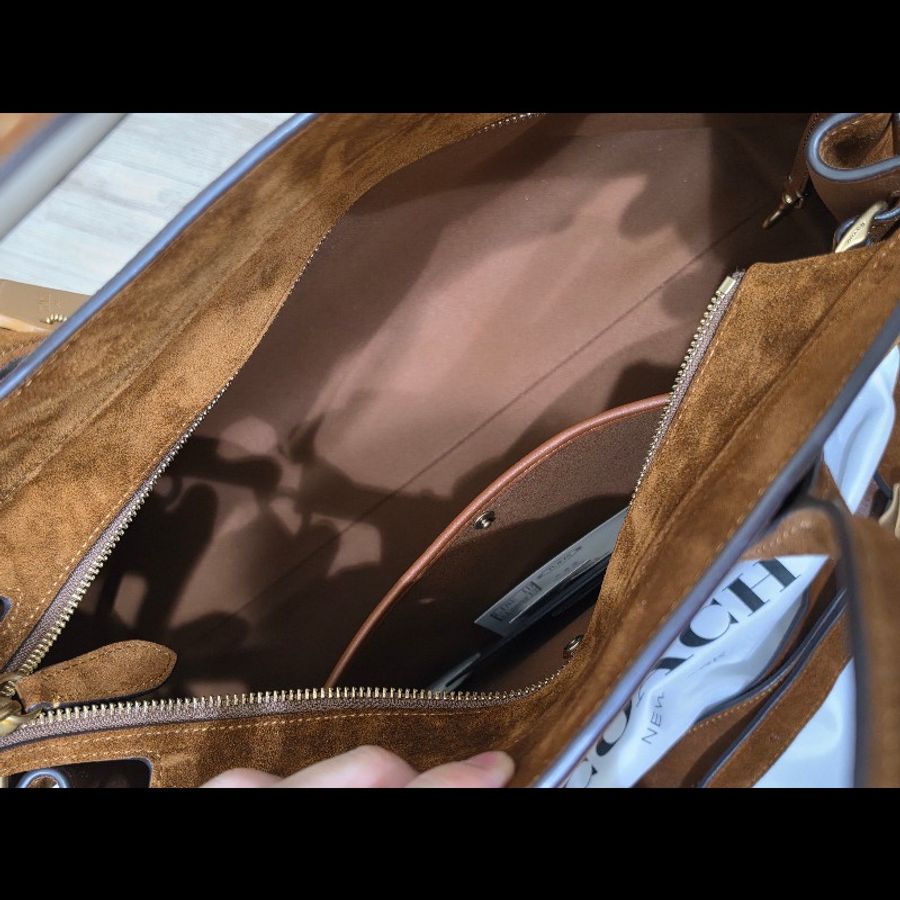 COACH EMPIRE CARRYALL 40 柔軟手袋-3