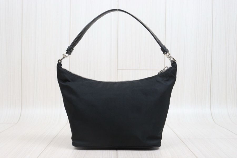 《初。Vintage》Prada hobo 降落傘腋下包-2
