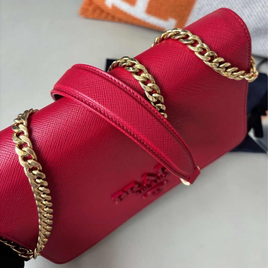 【近新閒置品】Prada 紅色十字紋牛皮woc鏈條包-4