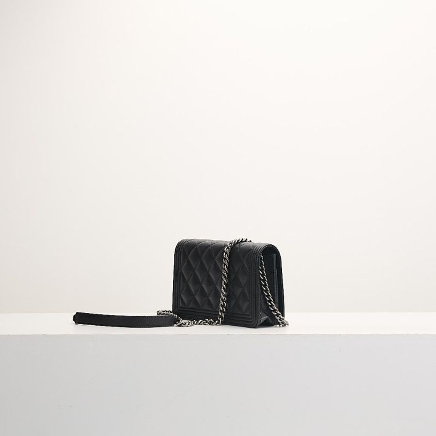 Chanel boy woc 黑銀牛-2