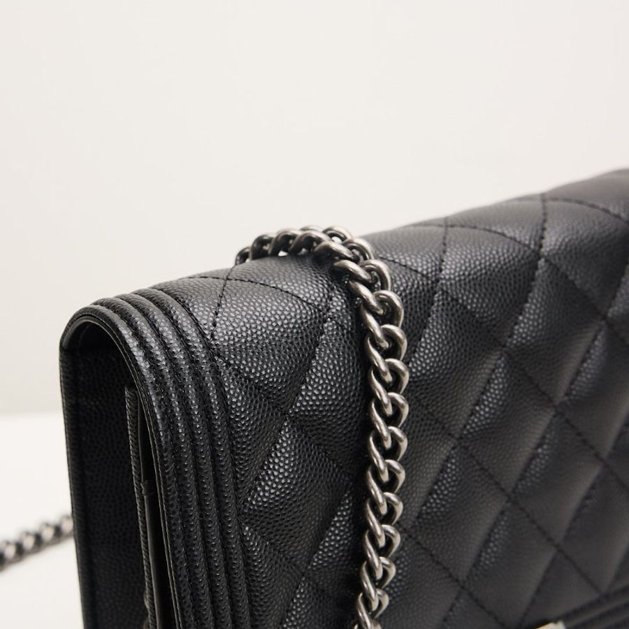 Chanel boy woc 黑銀牛-5