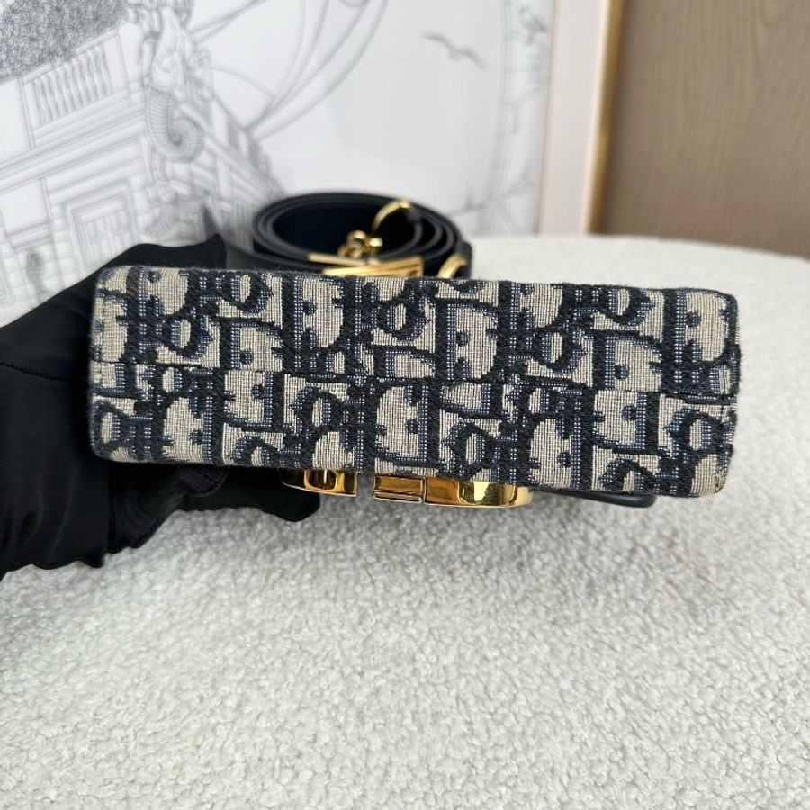 Dior 老花蒙田mini box 盒子包-9