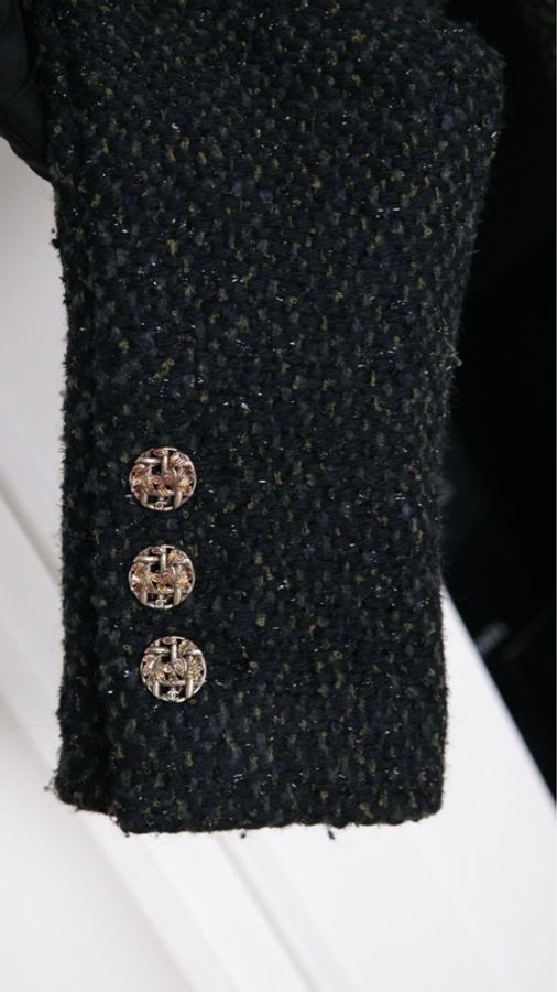 Chanel 18年森林系列秀款黑绿色粗花呢四口袋立领长款上衣外套-31