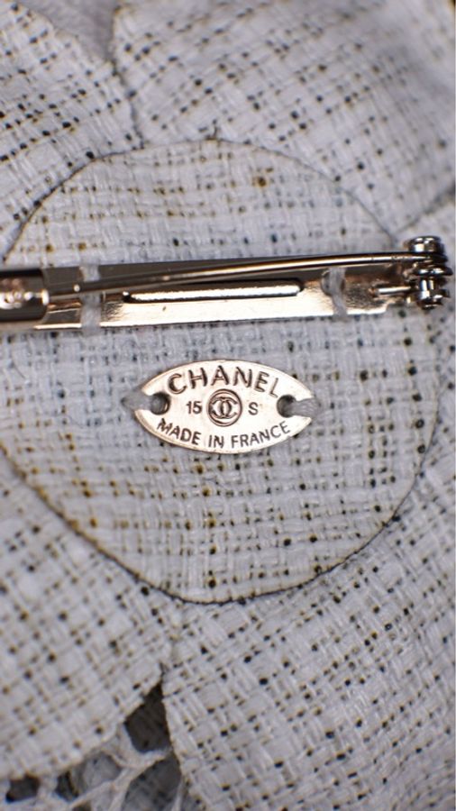 Chanel 15年蕾丝珍珠山茶花胸针-14