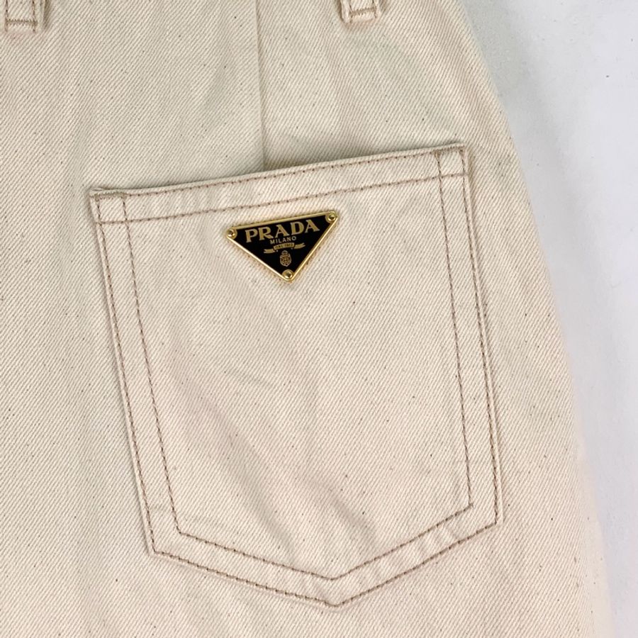 Prada 23款 米色三角标半身短裙 M码-2