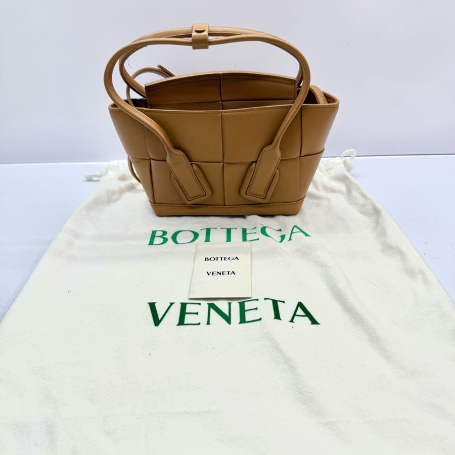 BOTTEGA VENETA 寶緹嘉 棕色MINI THE ARCO 手提斜背2WAY包-2