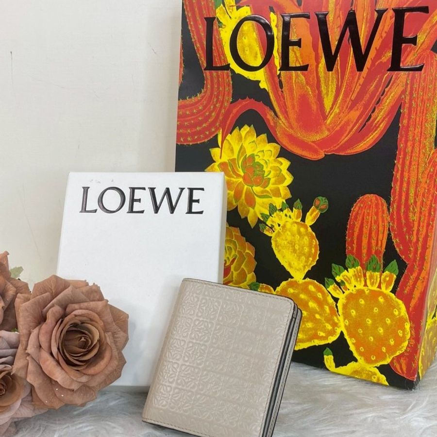 LOEWE 壓紋小牛皮對開短夾-0