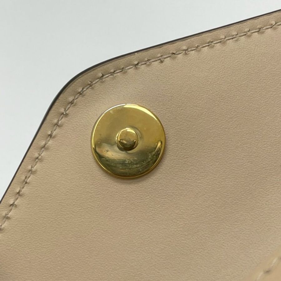 GUCCI SUPER MINI 鍊條包 米白色-7