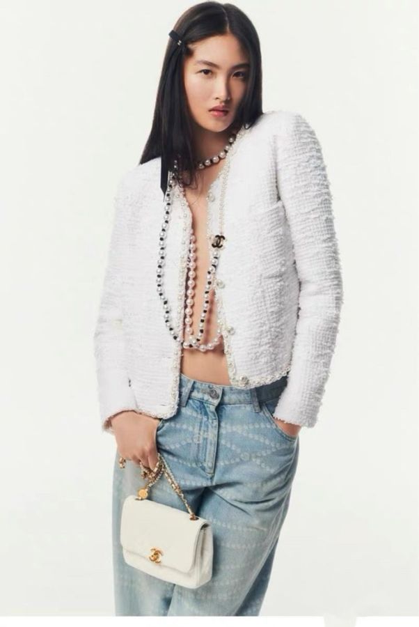 Chanel 25P白色重工珍珠滚边粗花呢上衣外套-1