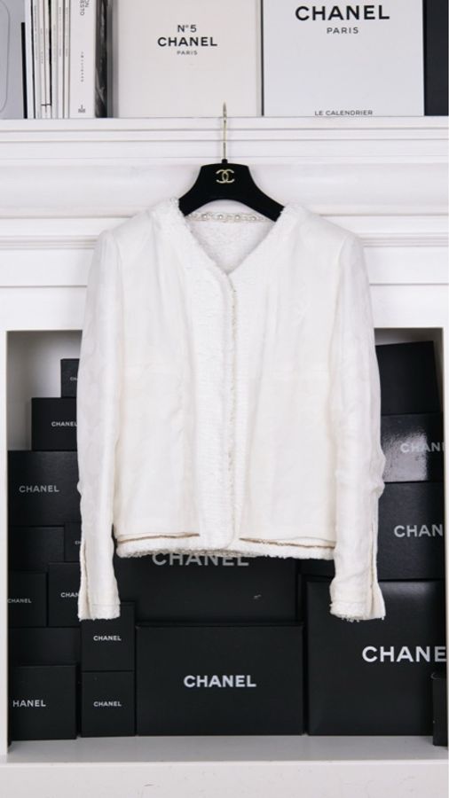 Chanel 25P白色重工珍珠滚边粗花呢上衣外套-9