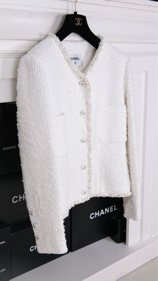 Chanel 25P白色重工珍珠滚边粗花呢上衣外套-12