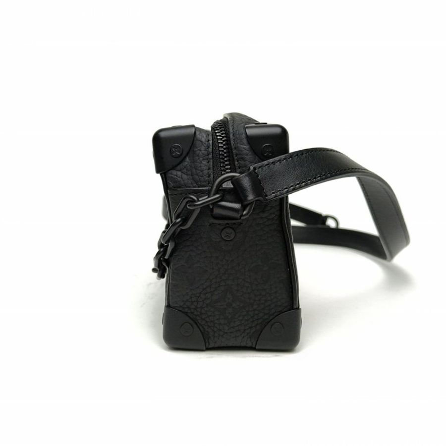 LOUIS VUITTON SoftTrunk軟盒子包迷你黑色牛皮晶片肩背包-1