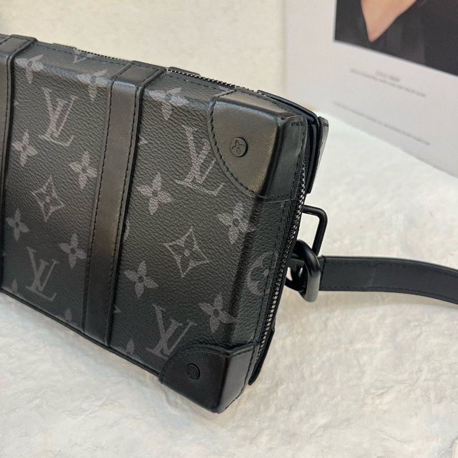 路易威登/Louis Vuitton Trunk Wallet 黒花盒子斜背包-2