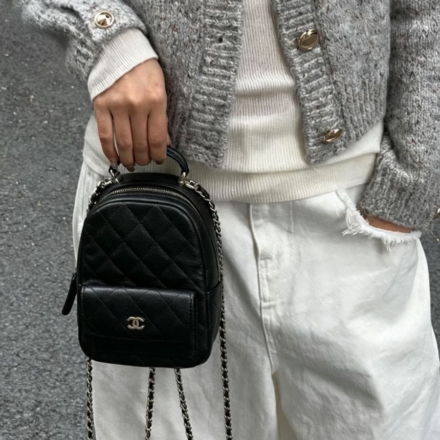 CHANEL香奈兒24Cmini黑金小書包芯片款全配🈶購證👩🏽‍🎓🧑🏻‍🎓-0