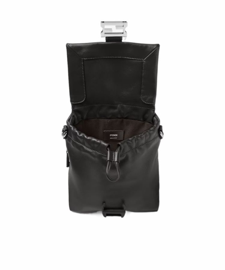 Fendi 男士 Flux 斜挎包 19cm*6cm*25cm-1