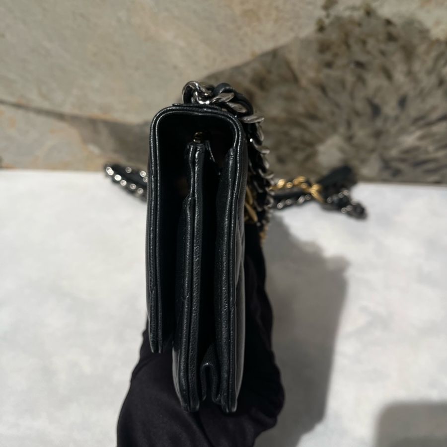 Chanel黑金羊皮19掀蓋Woc-2